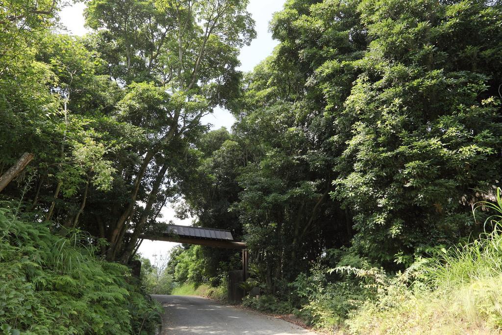 Onsensui Pool & Fufu Rotenburo No Hanareyado Yurian Ibusuki Exterior photo